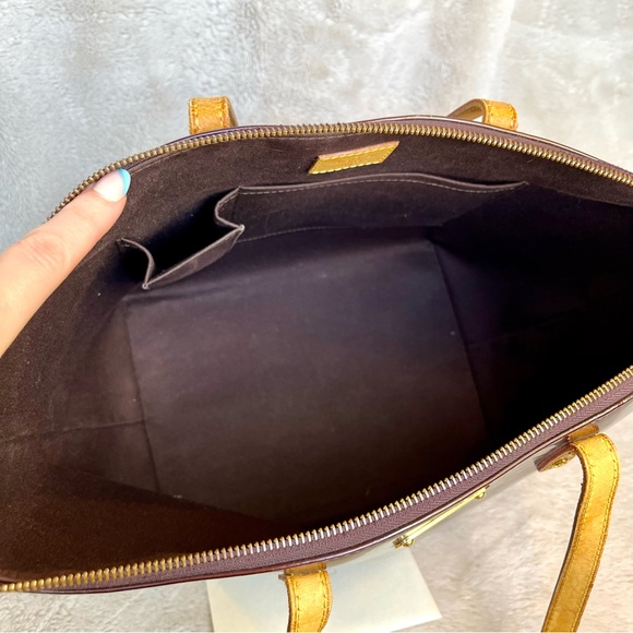 Louis Vuitton Amarante Vernis Monogram Bellevue GM Bag - Picture 14 of 17